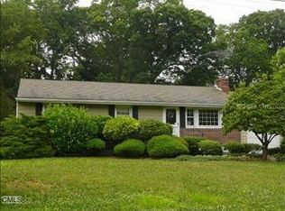 3 Derby Rd, Norwalk, CT 06854