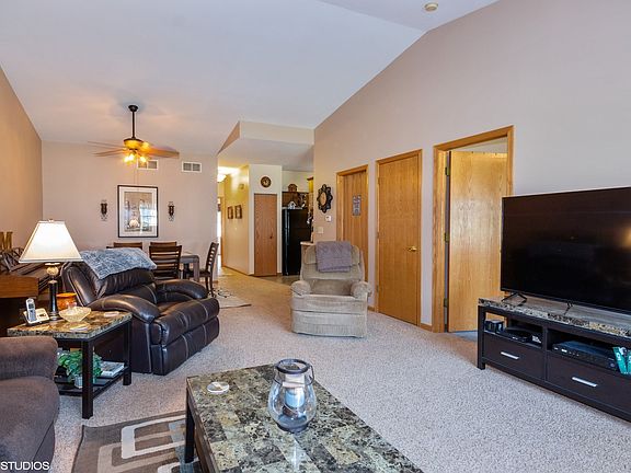 3rd image of 1110 Chovan Dr #1110