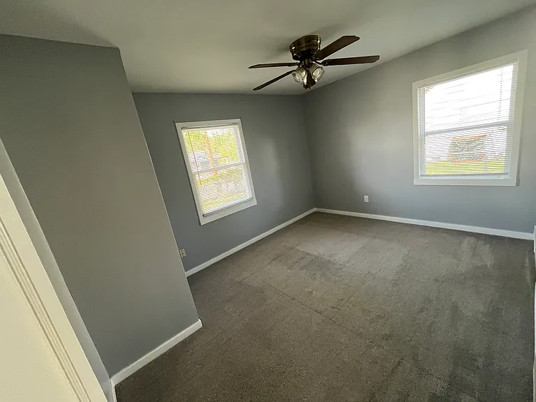 3117 Elmwood Dr — Photo 7