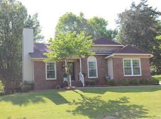 6217 Round Hill Rd, Charlotte, NC 28211