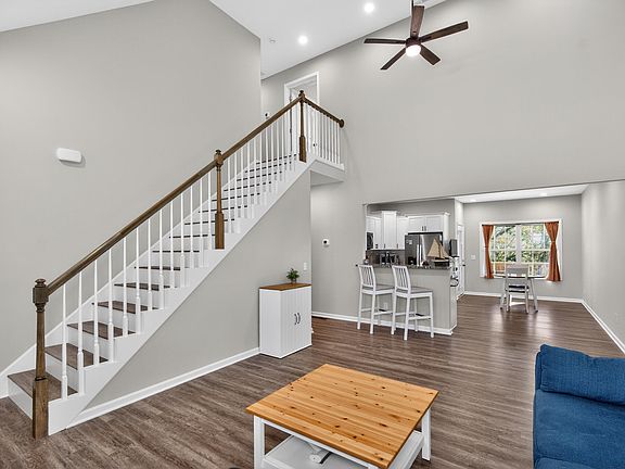 4th image of 4052 Loblolly Ln