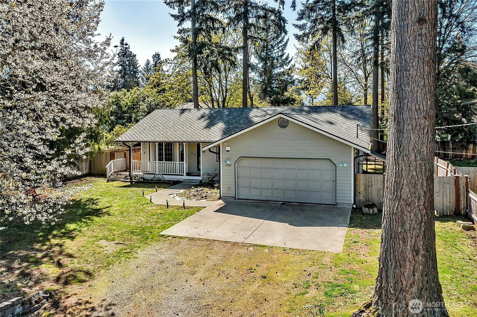 17527 153rd Avenue SE photo 1