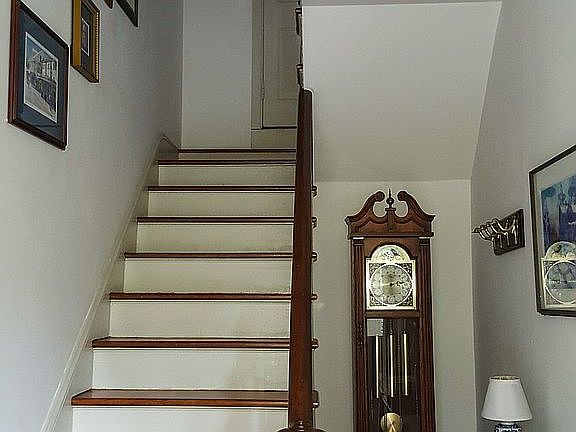 3rd image of 110 Watson Rd