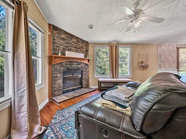 2316 Ridge Rd, Roanoke, VA 24014