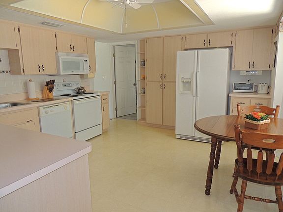 3rd image of 15630 SE 90th Ct