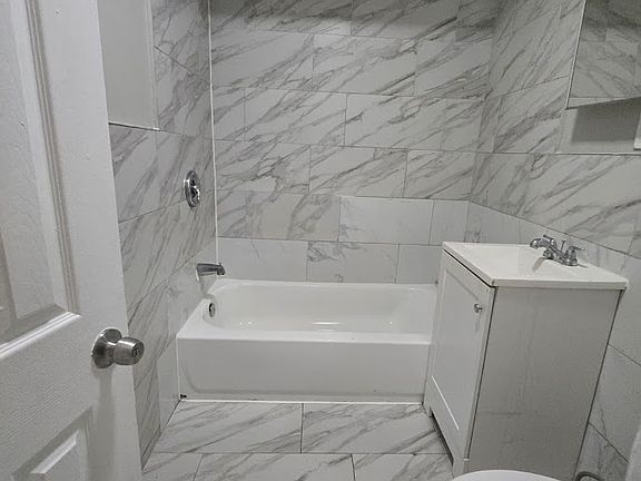 4th image of 311 Park Ave #4A