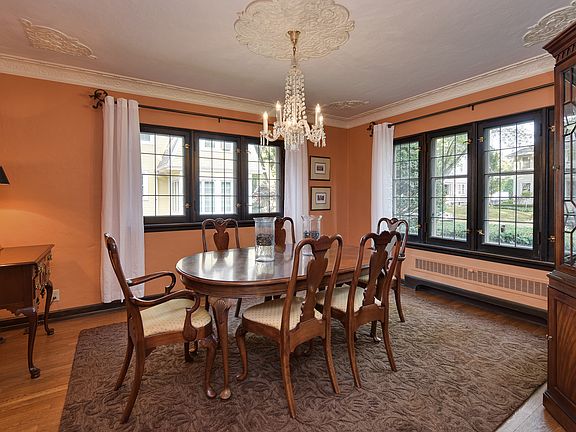 5th image of 857 E Lake Forest Ave
