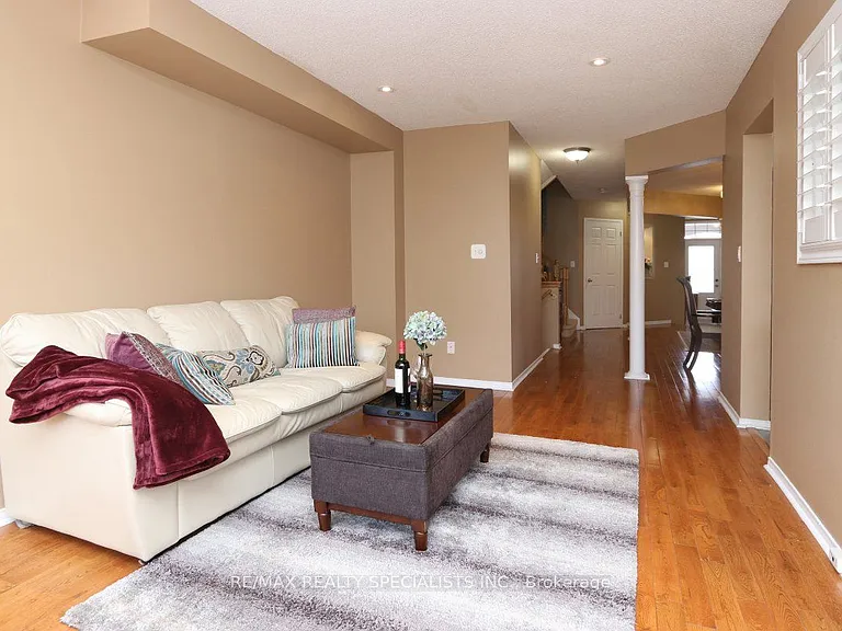 5817 Questman Holw — Photo 10