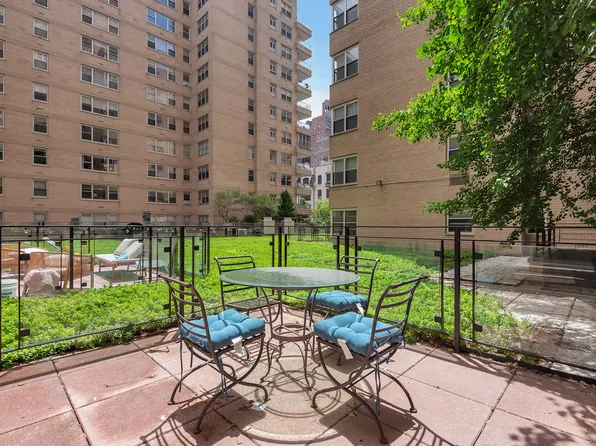 11 Fifth Avenue image 14 of 18