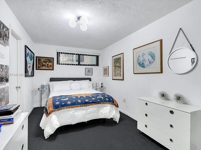 279 N Hibiscus Dr — Photo 46
