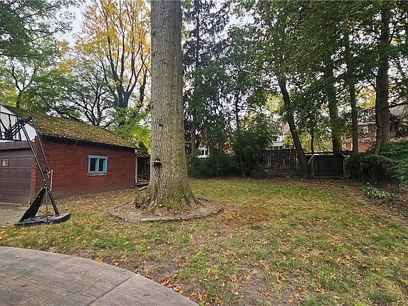 4th image of 358 Merriman Rd