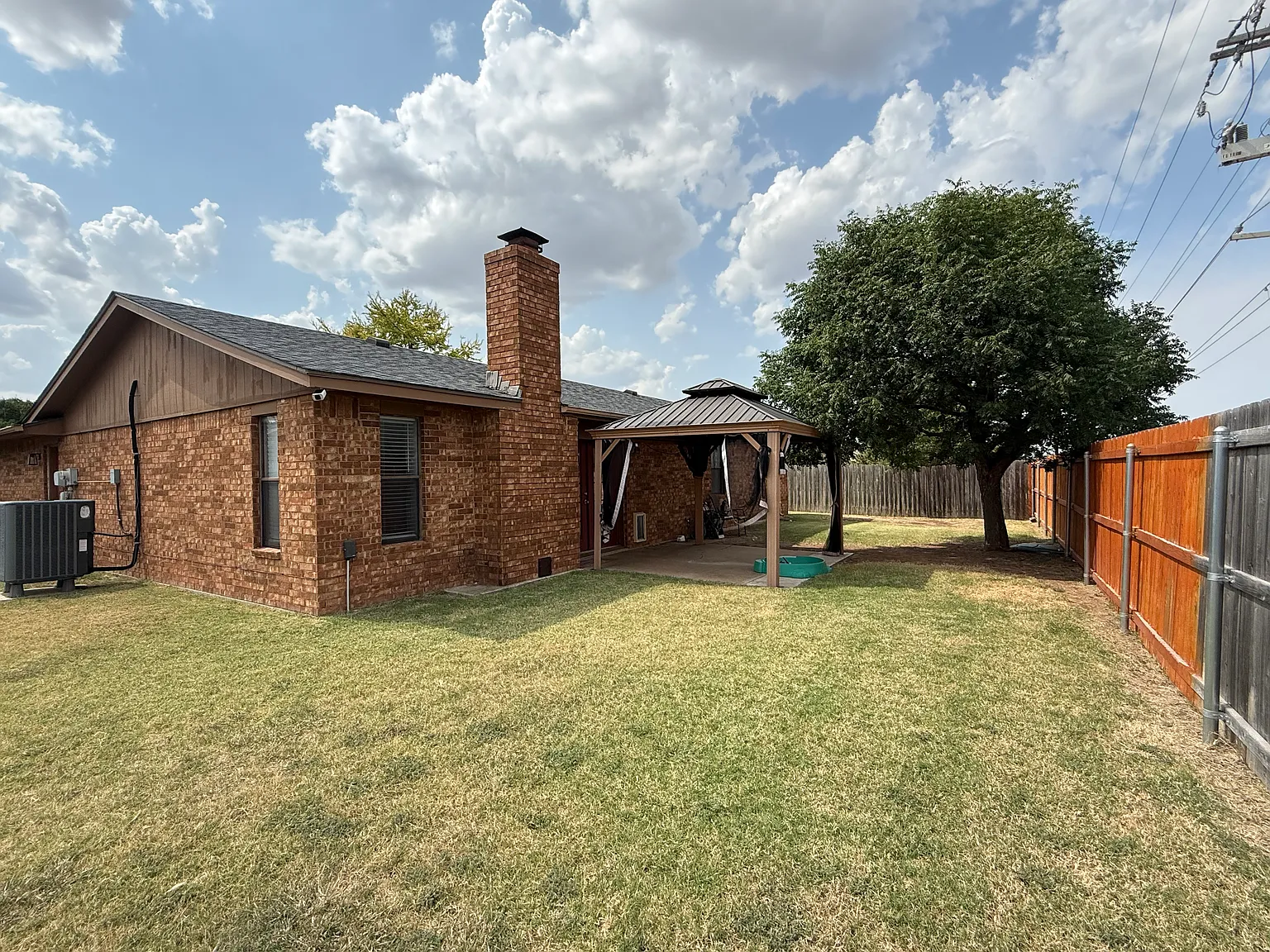 3 bed, 1570 sqft, $1,700 — Photo 3
