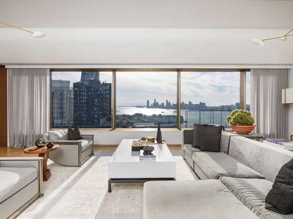 551 West 21st Street 16B image 2 of 30