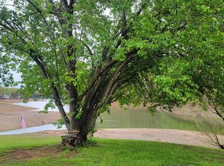 1907 Oak Grove Rd, Dandridge, TN 37725