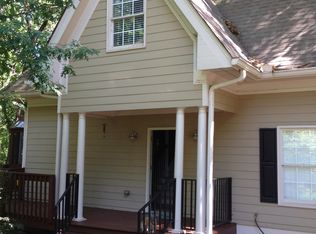 6086 Oak Hill Dr, Flowery Branch, GA 30542
