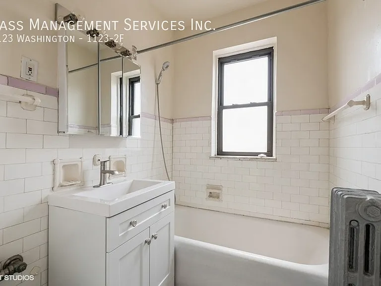 400-14 S Maple Ave/1119-29 Washington — Photo 8
