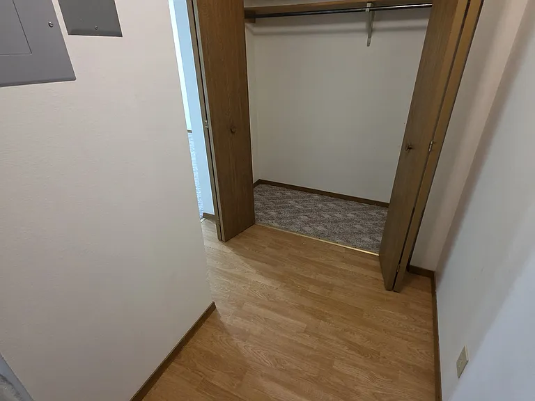 440 Jersey Ave NE #12 — Photo 7