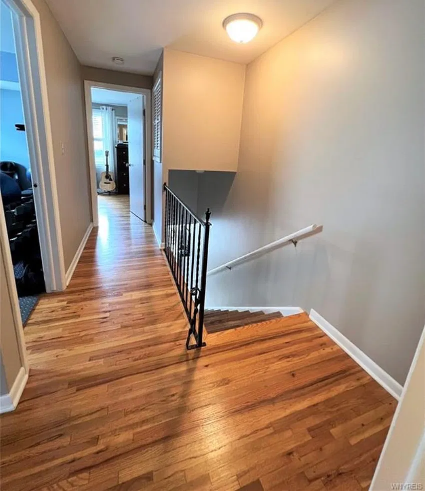 3 bed, 1.5 bath, 1100 sqft, $1,650 — Photo 1