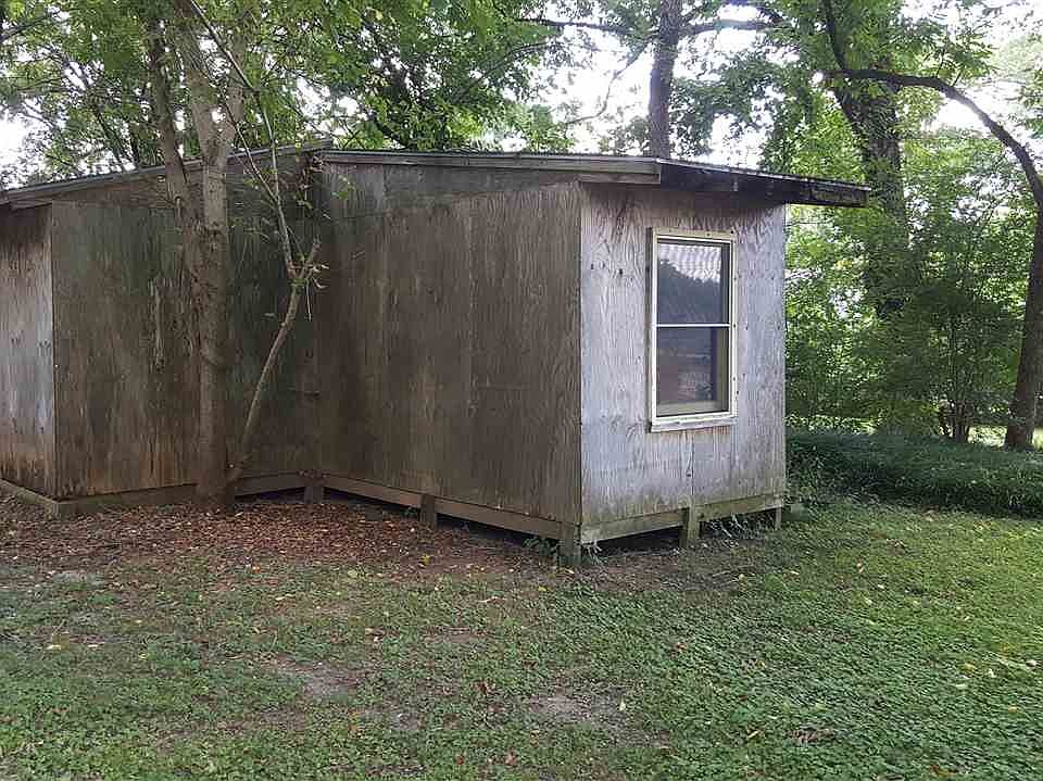 2nd image of 234 Highview St