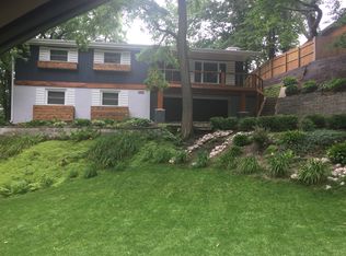 29 Hillcrest Rd, Portage, IN 46368