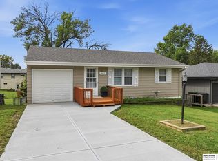 4465 Dayton St, Omaha, NE 68107