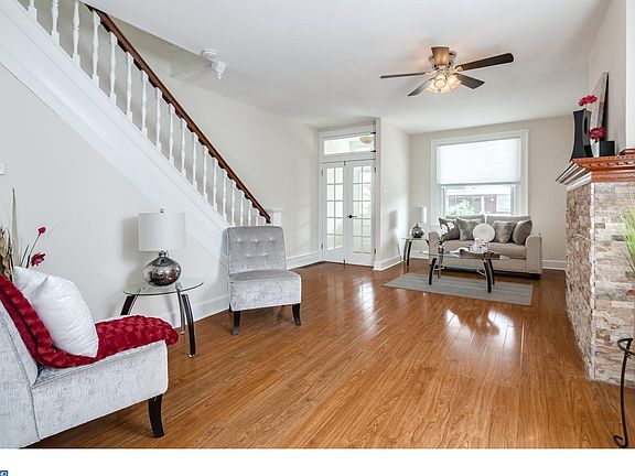 3rd image of 4020 Unruh Ave