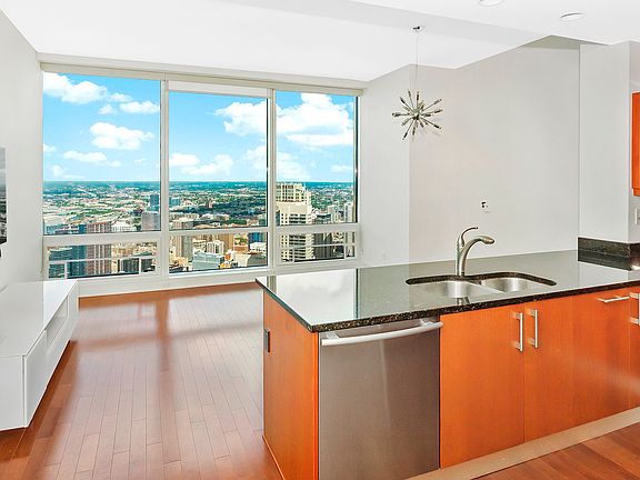 401 N Wabash Ave Unit 47E, Chicago, IL 60611