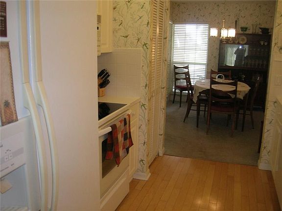 5th image of 740 Lake Orchid Cir Unit 740-108
