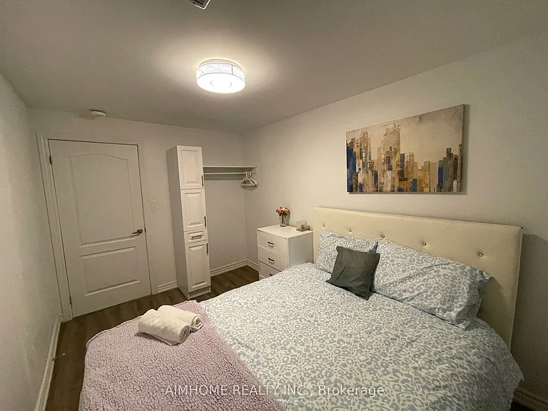 166 Fincham Ave #BASEMENT — Photo 15