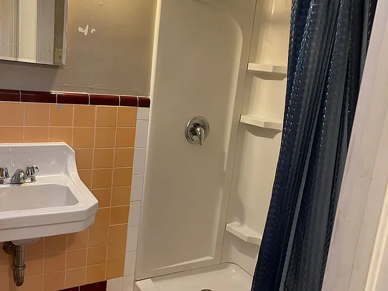 132-134 N Barry St — Photo 9
