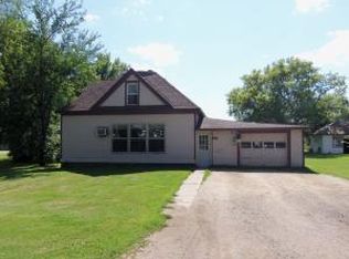 554 Pacific Ave, Hancock, MN 56244