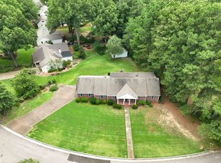 305 Briarbrook Cv, Collierville, TN 38017