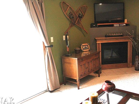 4th image of 419 Park Creek Ct