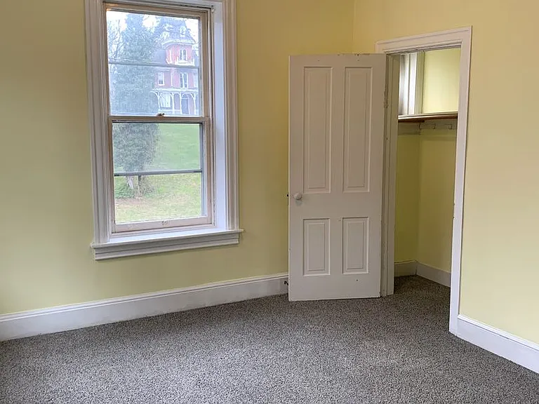 218 N Prince St — Photo 44