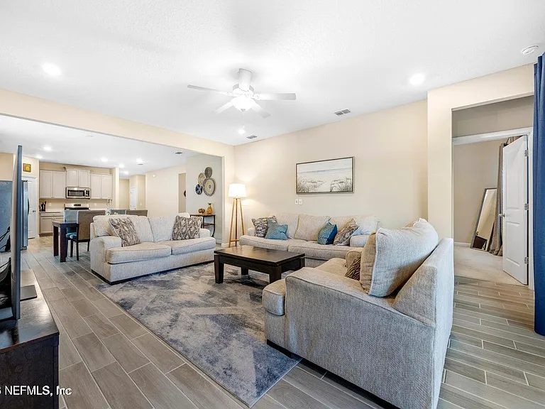 1780 Amberly Dr — Photo 26