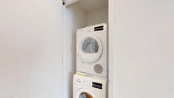 Rented by Bond New York | media 10