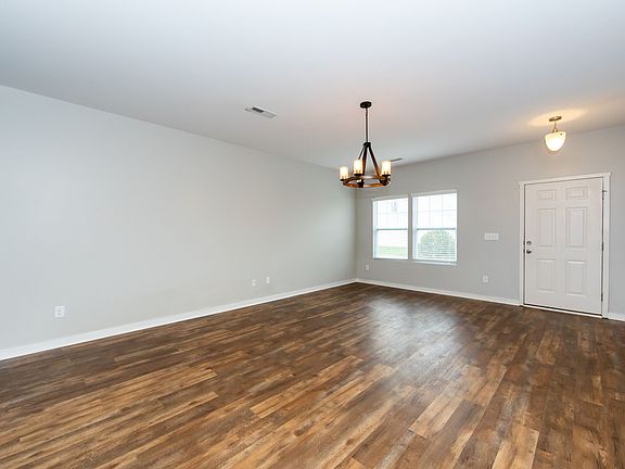 3rd image of 820 Summerlake Dr