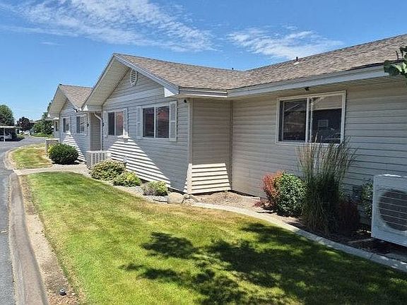 2nd image of 4203 W Kennewick Ave APT 28