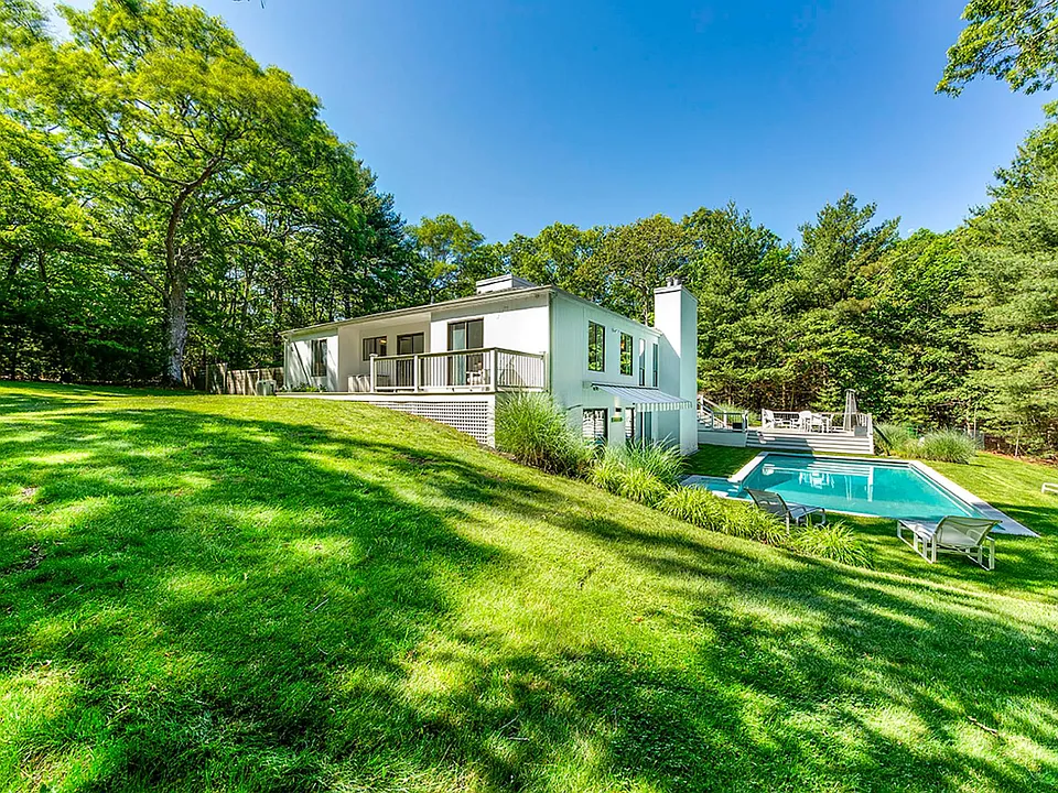 34 Cordwood Ln
