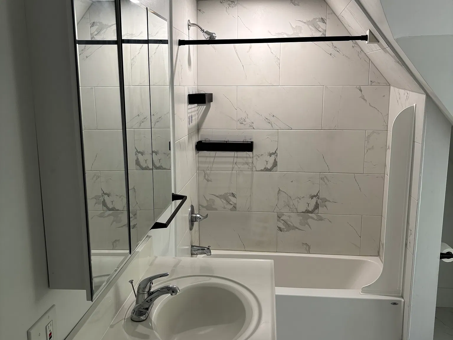 2 bed, 1230 sqft, $2,000 — Photo 4