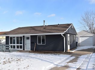 1209 16th St SW, Cedar Rapids, IA