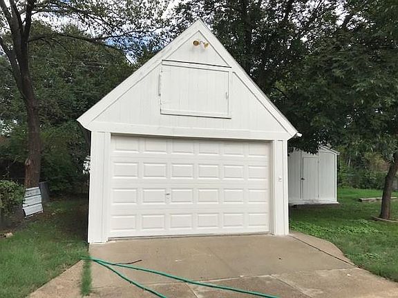 5th image of 503 Simmons Dr