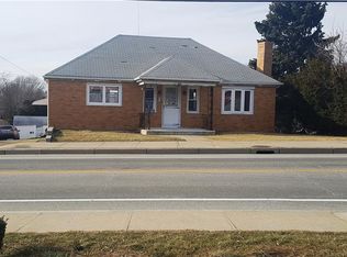 517 Main Rd, Tiverton, RI 02878