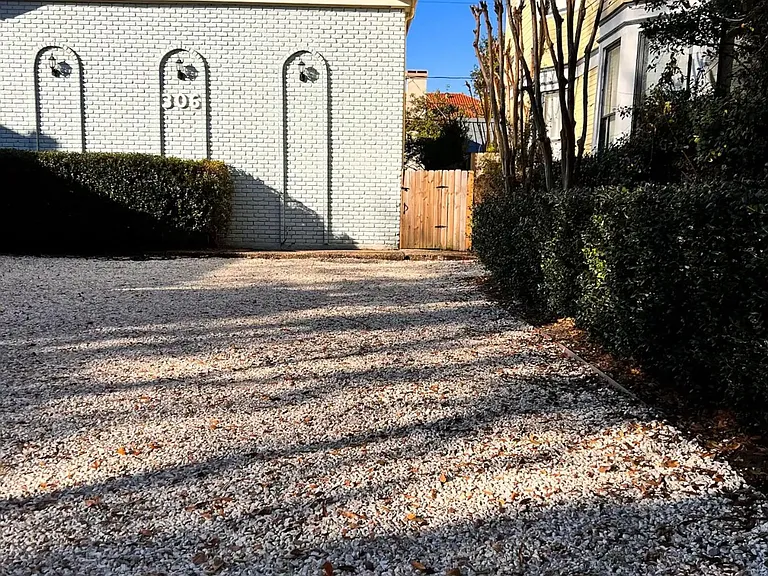 306 Hawthorne St — Photo 6