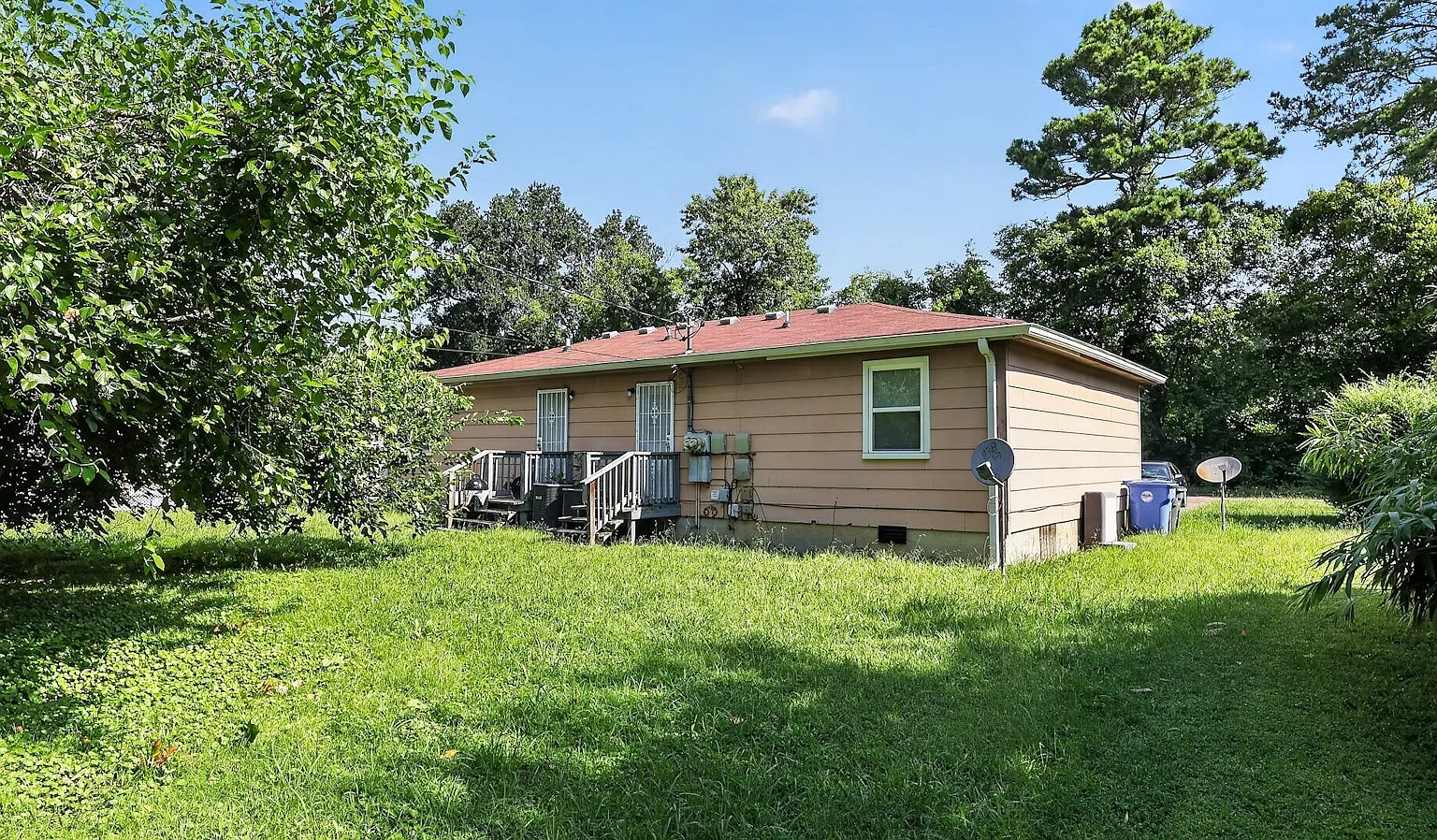 5610 Spring Garden Lane — Photo 3