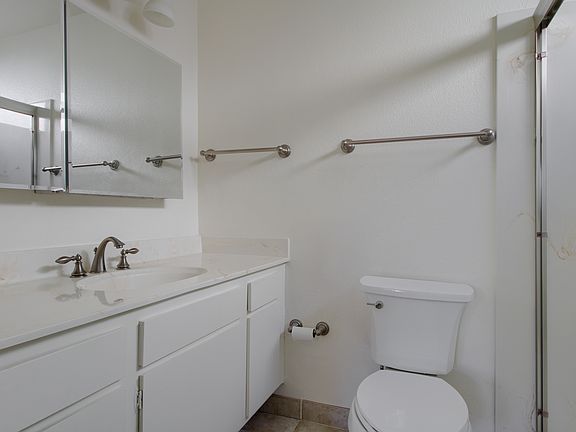 4th image of 1609 Grenoble Dr