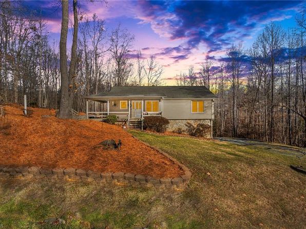 980 Redwood Dr, Asheboro, NC 27205