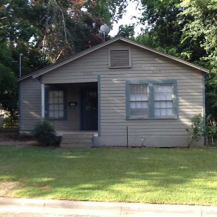 Nice Covered Front Porch