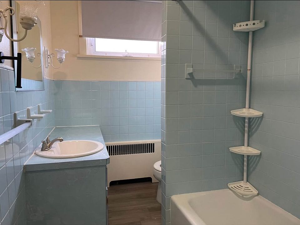 2nd image of 423 W Broad St #2E
