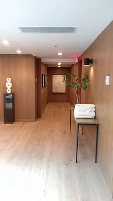 Rented by R New York | media 8